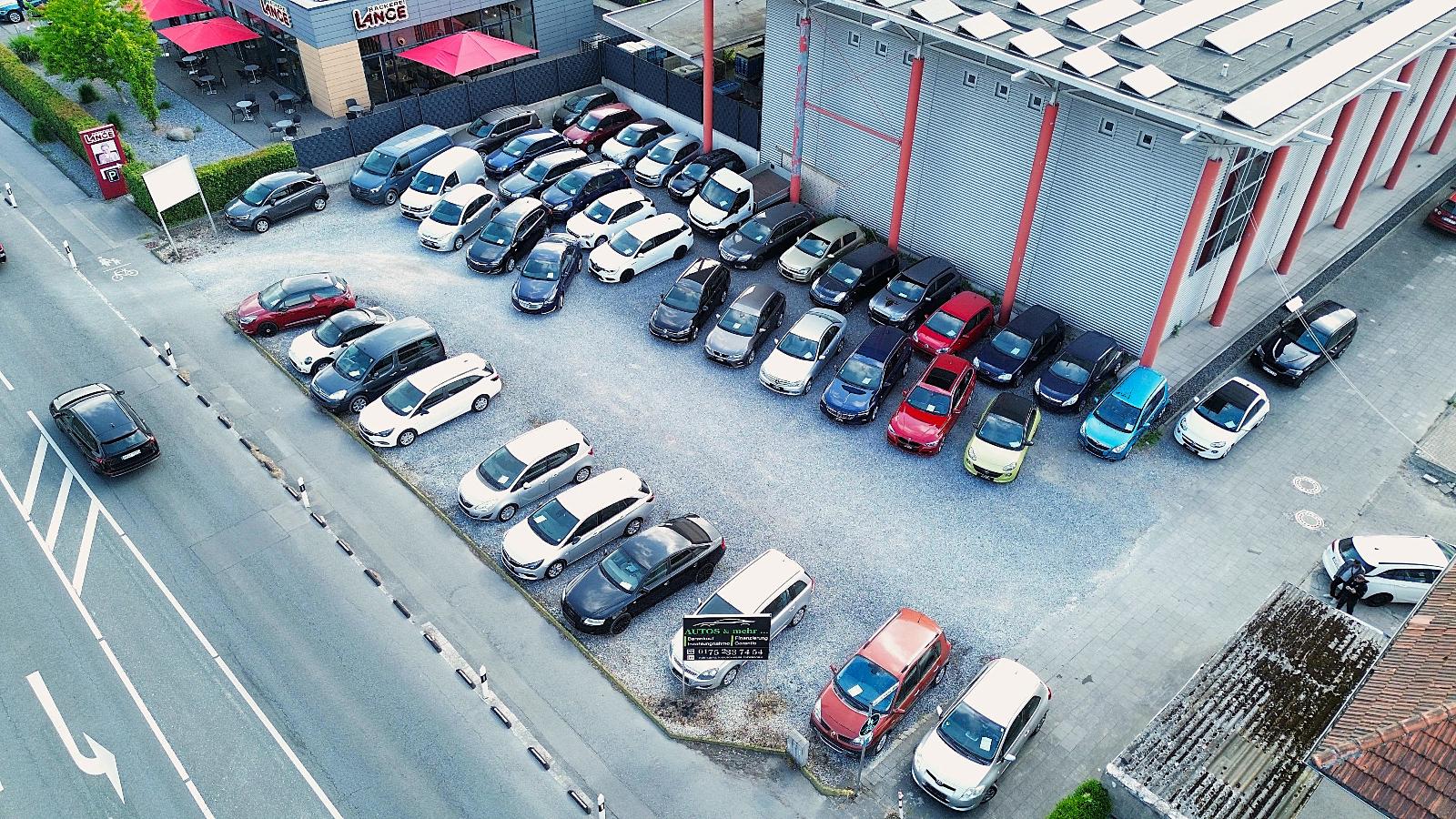 showroom-image-top