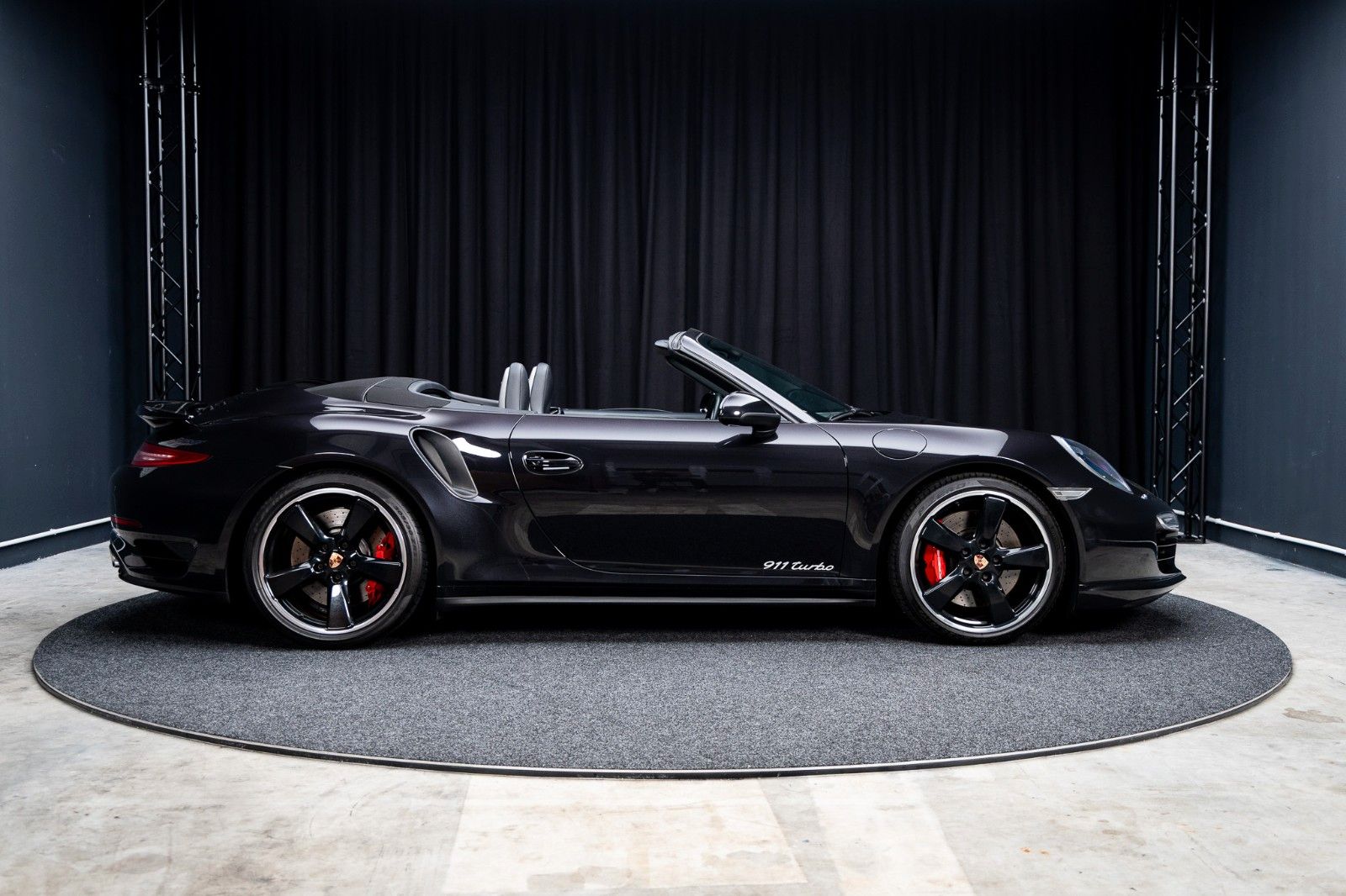 Fahrzeugabbildung Porsche Turbo Cabrio + 2. Hand + Scheckheft + Approved