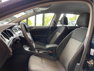 Volkswagen Golf VII Variant Trendline BlueTDI