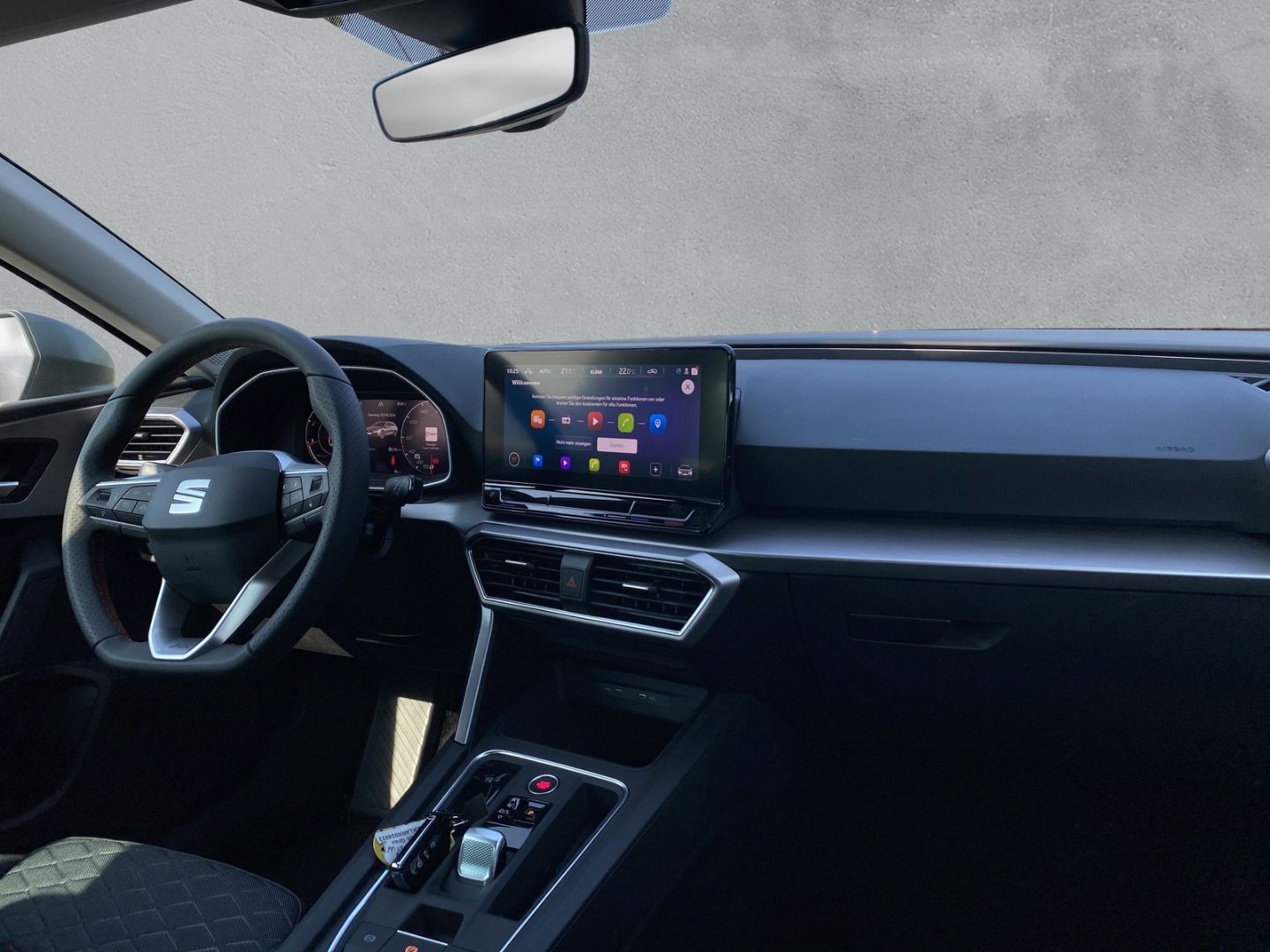 Fahrzeugabbildung SEAT Leon Sportstourer FR 2.0 TDI EU6d *Navi *digital