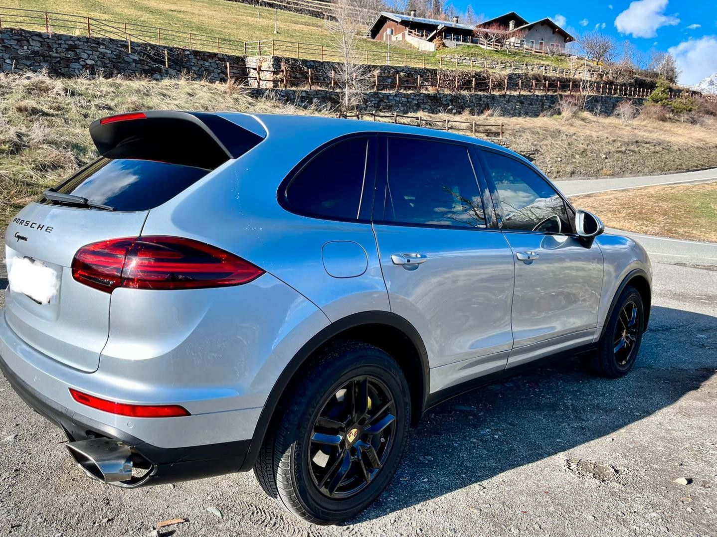 PORSCHE Cayenne - -