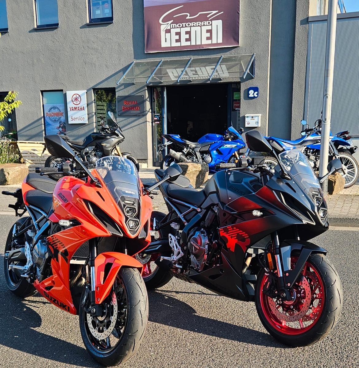 Suzuki GSX-8R Daidai-Iro Edition