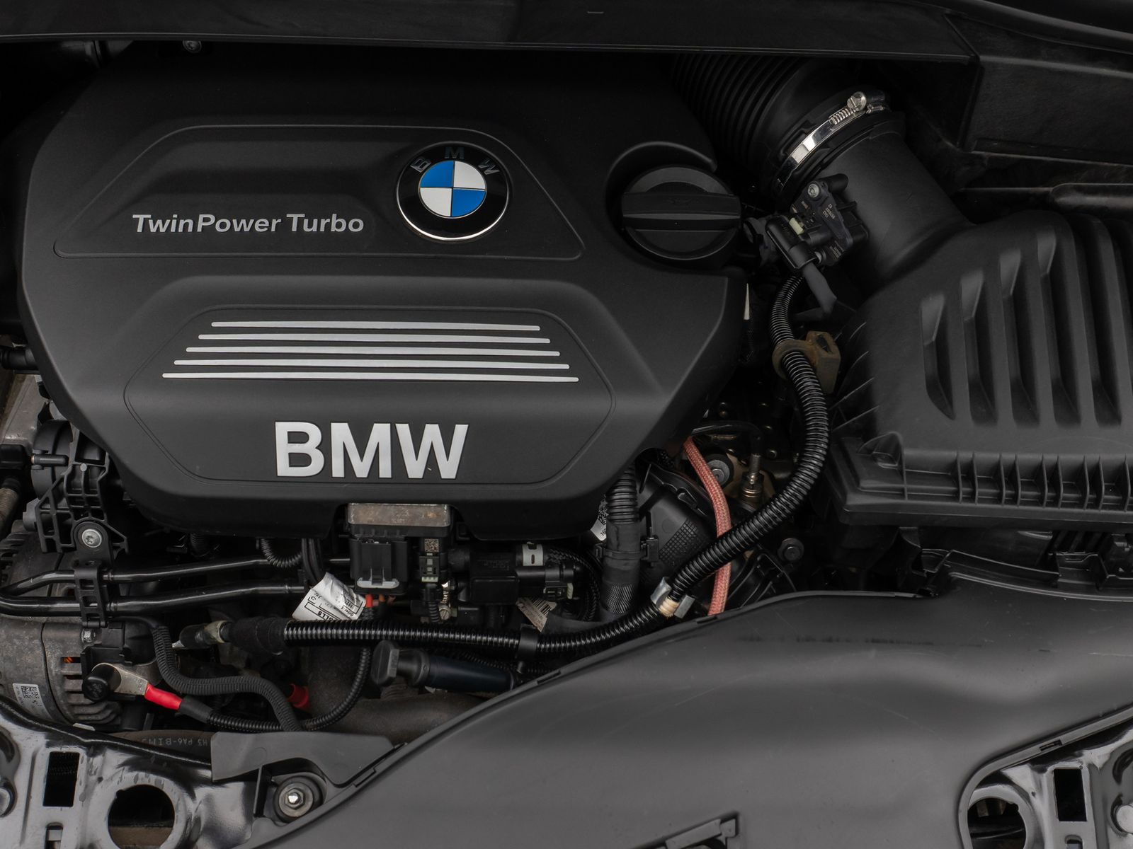 Fahrzeugabbildung BMW 218d Gran Tourer M Sport Kamera HUD AHK Stop&Go