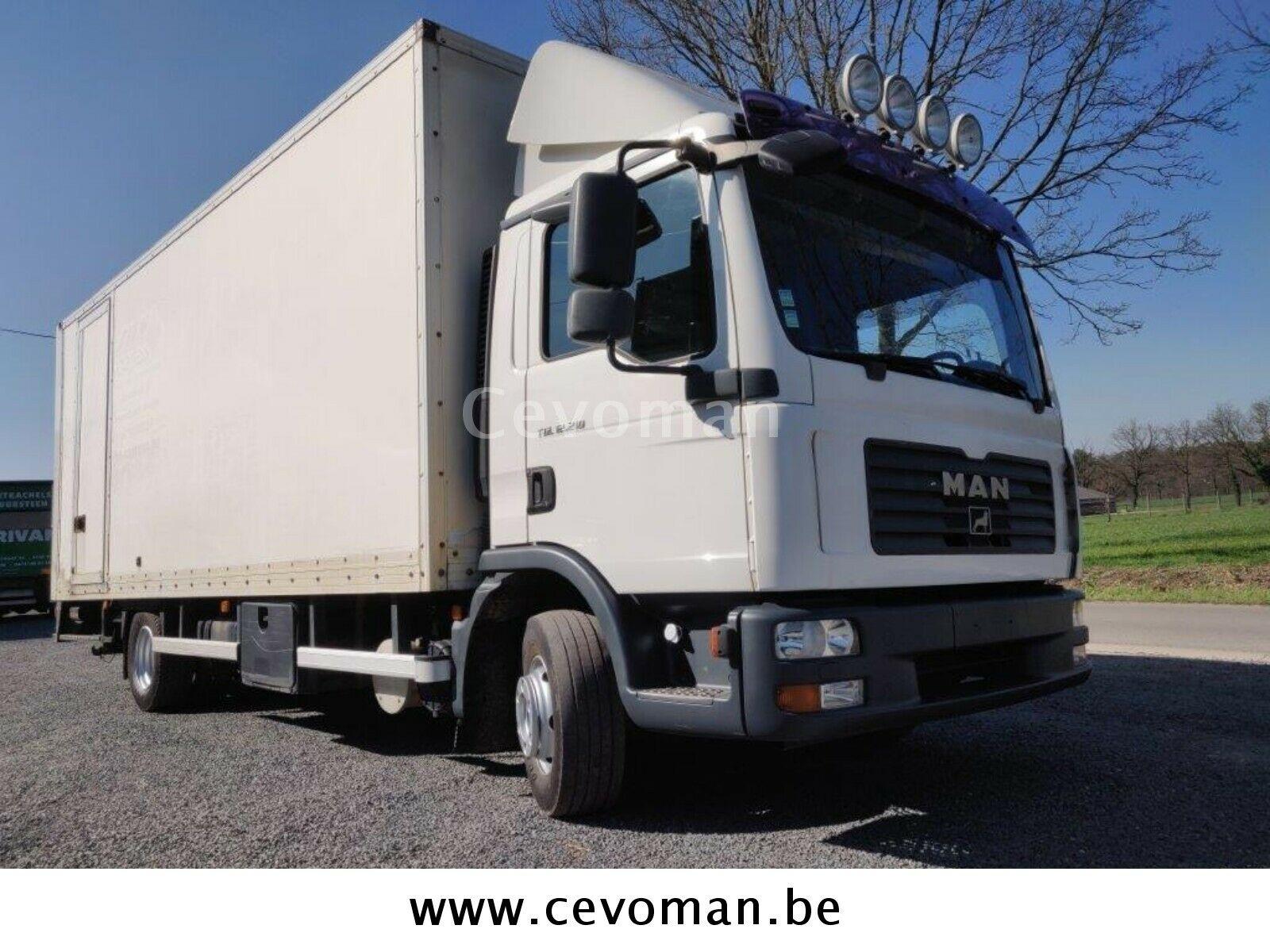 MAN TGL 12.210 euro4 Koffer