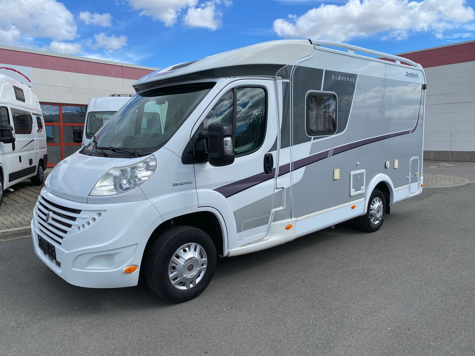 Dethleffs
 Globebus T 001 *Gewerbeangebot*
