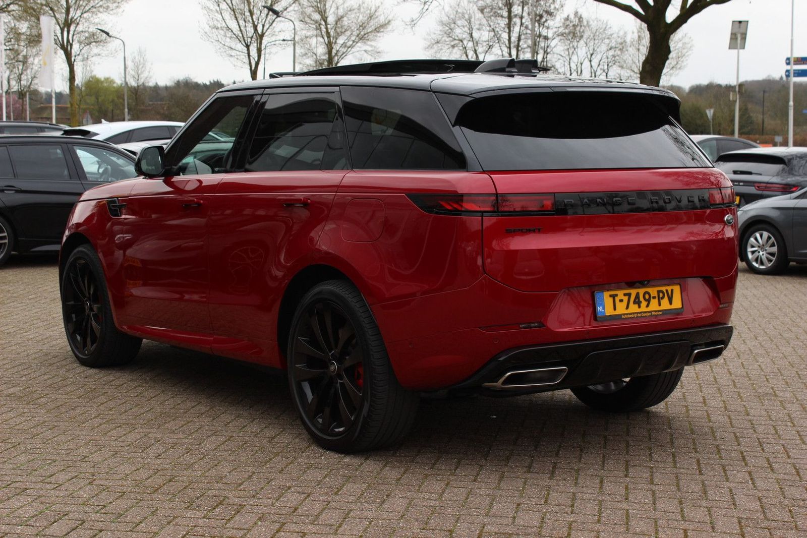 Land Rover Range Rover Sport 3.0 P440e Dynamic HSE / Panora imagem 3
