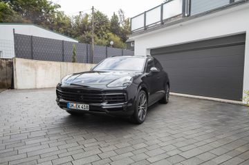 Fotografie Porsche Cayenne Basis Sport Chrono Plus Luftfahrwerk