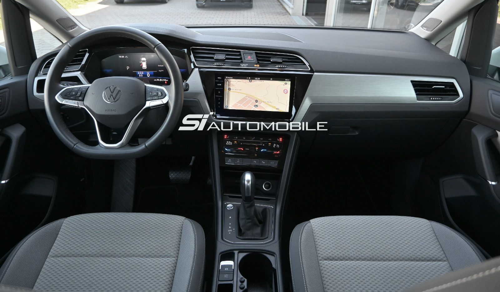 Fahrzeugabbildung Volkswagen Touran 2.0 TDI DSG °ACC°AHK°DYNAUDIO°7-SI°STHZ°