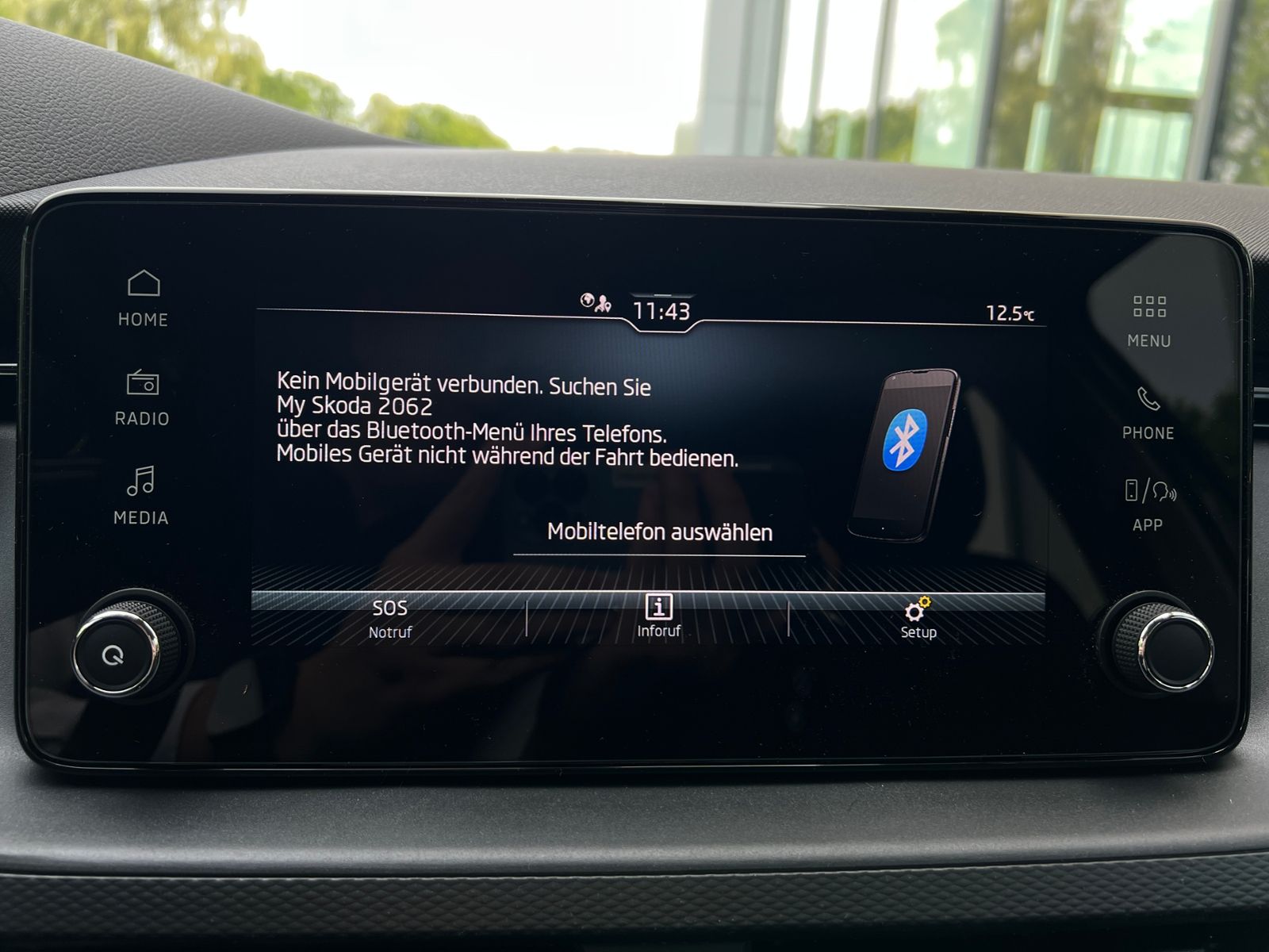 Fahrzeugabbildung SKODA Kamiq Essence 1.0 TSI DSG *Vorb. AHK, LED, Sitzh