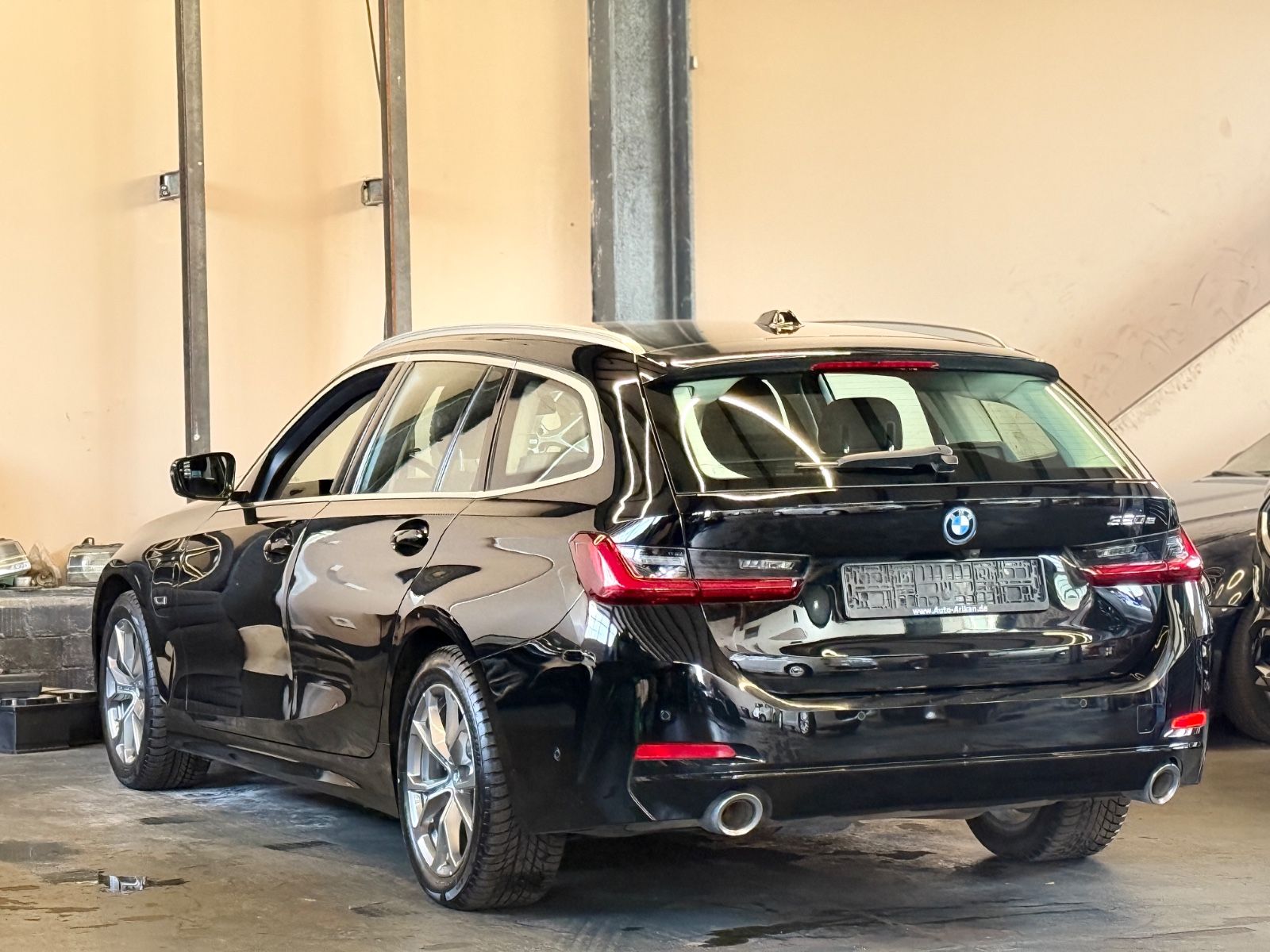 BMW 320 Touring Whitescreen/LED/Neues Model foto 6