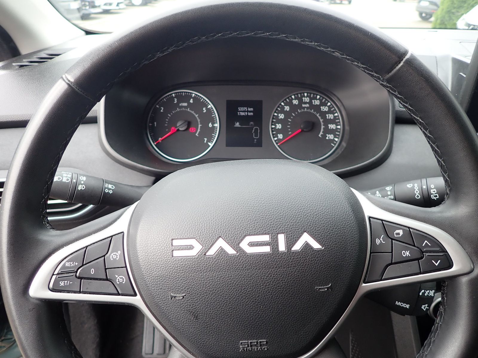 Fahrzeugabbildung Dacia Jogger Extreme+ TCe 110/NAVI/KAMERA