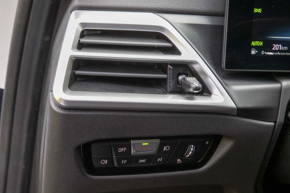 BMW 318 - Bild 10