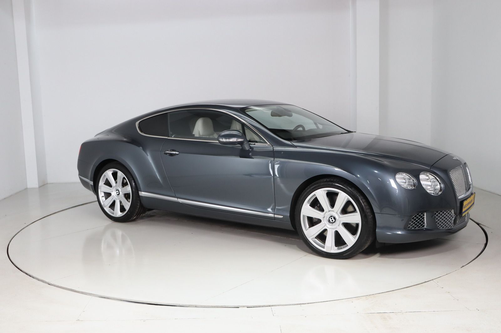 Fahrzeugabbildung Bentley Continental GT 6.0 4WD Navi * Xenon