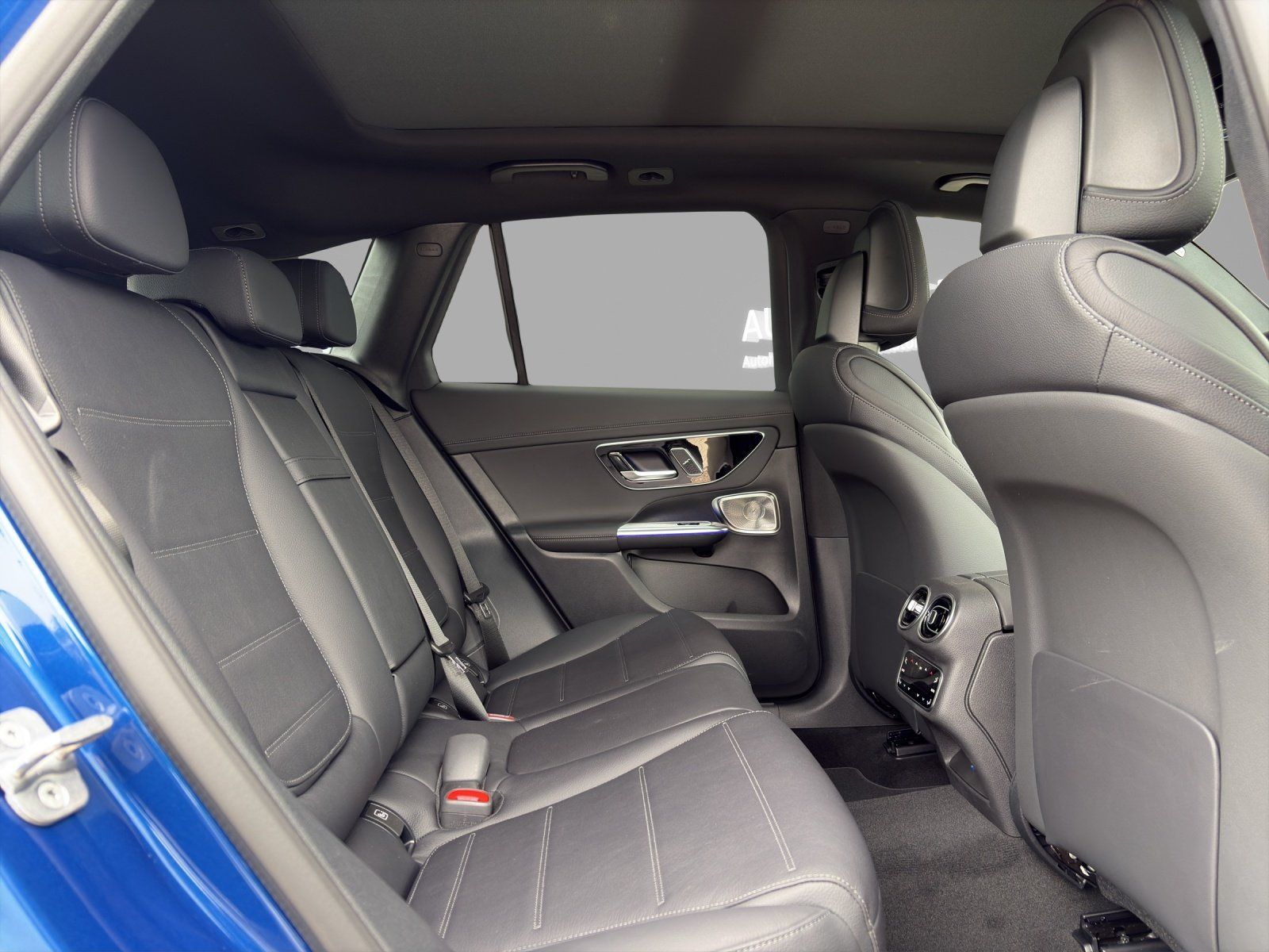 Fahrzeugabbildung Mercedes-Benz GLC 300 d AMG Burm DigiLight Pano AHK 360° Multi