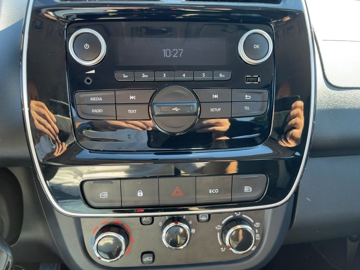 Fahrzeugabbildung Dacia Spring Essential ELECTRIC 45 incl. Schukolkabel - mit KI generiert/bearbeitet