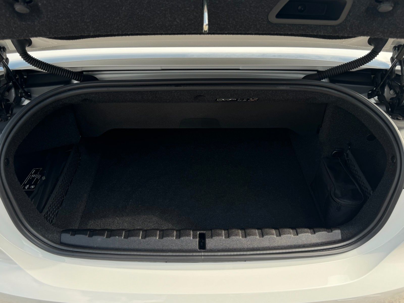 Fahrzeugabbildung BMW 420i Cabrio Aut. Memory Leder CAM HiFi AHK