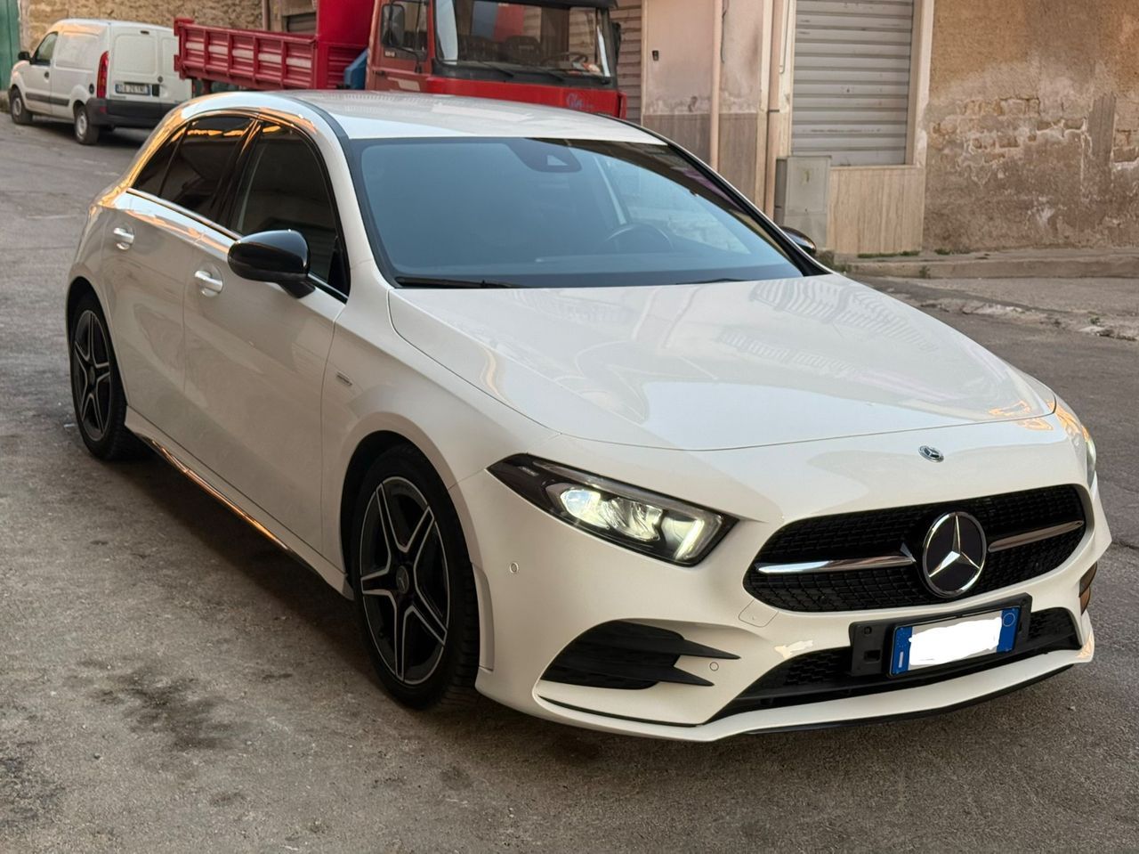 Mercedes-Benz Mercedes-benz A 180 d Automatic Premium night ed imagem 3