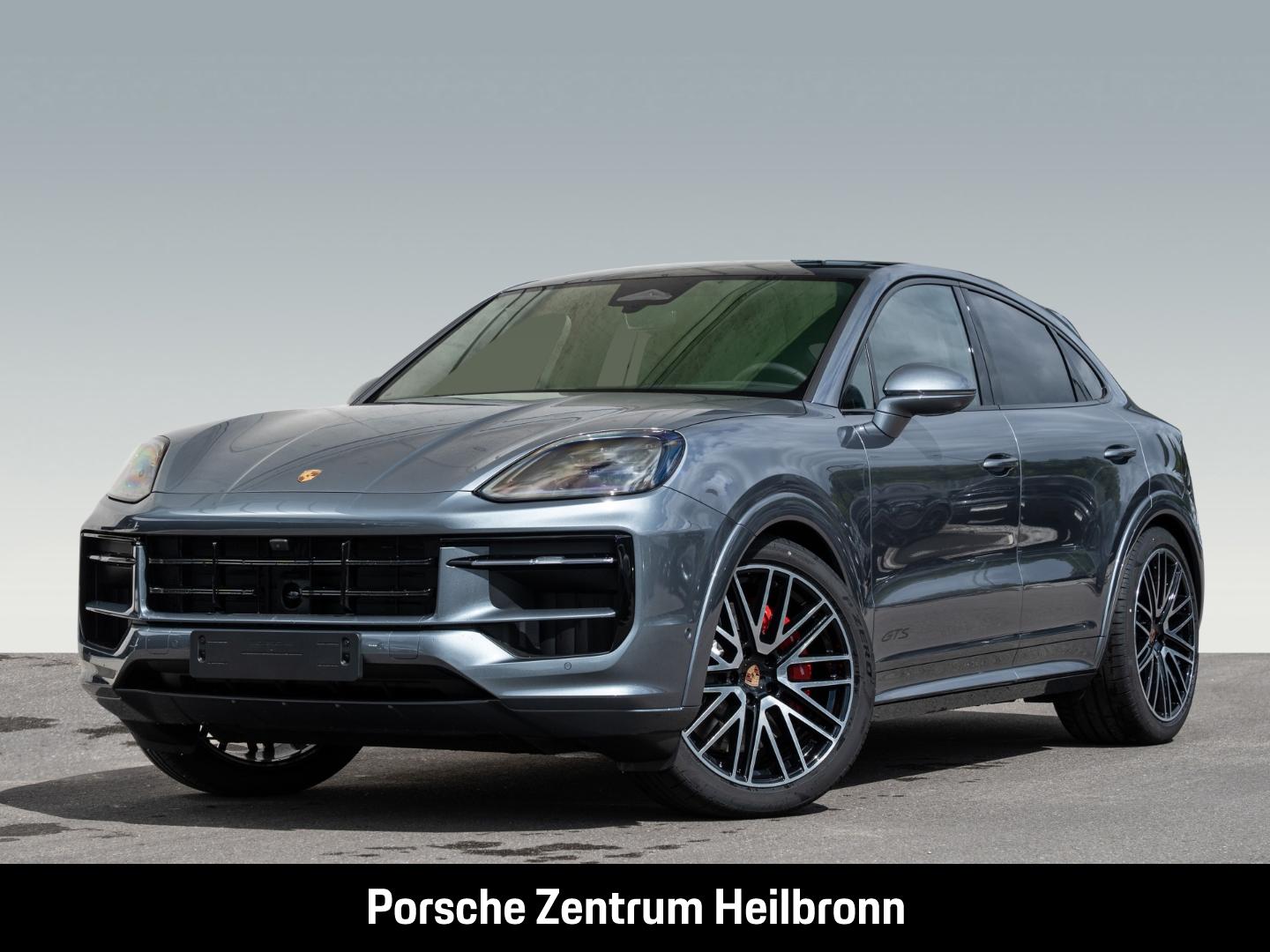 Porsche Cayenne GTS Coupe InnoDrive HA-Lenkung Head-Up