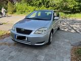 Toyota Corolla BJ 2003, Klimaanlage, 2te Hand - Toyota Corolla Gebrauchtwagen in Frankfurt