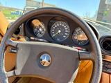 Mercedes-Benz 380 - Mercedes-Benz 380 mit Benzin-Antrieb