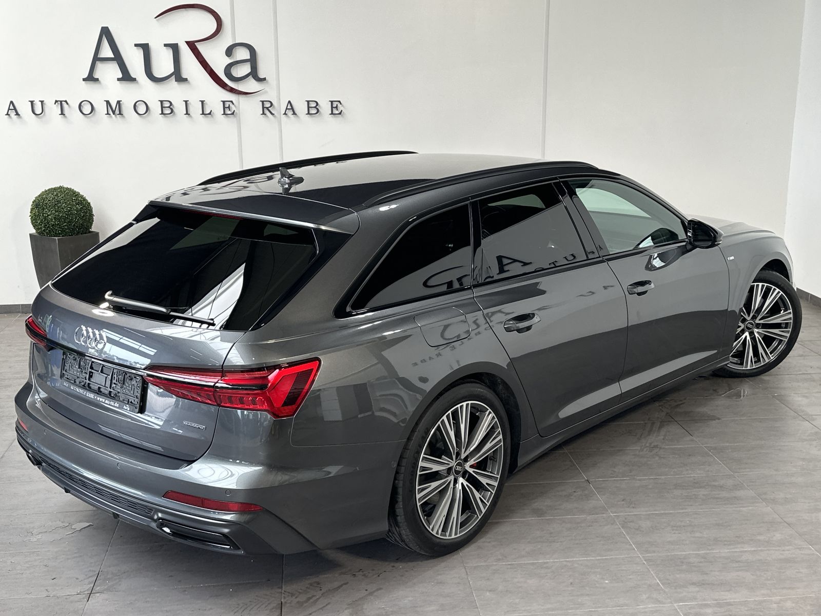 Fahrzeugabbildung Audi A6 Avant 55 TFSI e Qu S-Line NAV+MATRIX+AHK+20ZO