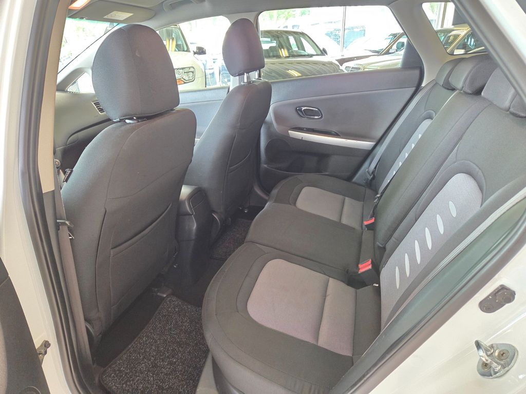 Kia cee'd Sporty Wagon cee'd Sportswagon FIFA World Cup Edition – Ansicht 11