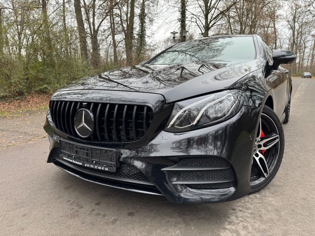 MERCEDES-BENZ E 220 d Coupe AMG-Line Super Optik Pano