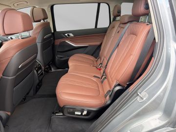 BMW X7 - 12