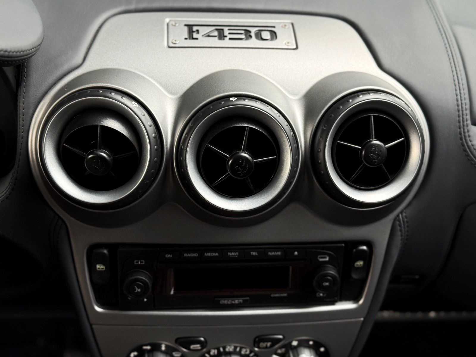 Fahrzeugabbildung Ferrari F430 F1 + Argento Nürburgring + Innen Blue Scuro