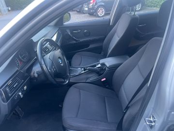 BMW 320 - 11
