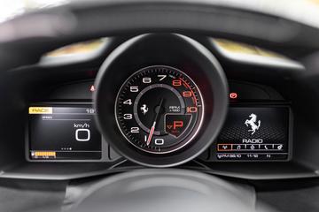 صورة مصغرة 23 لـ 2017 Ferrari 488 GTB