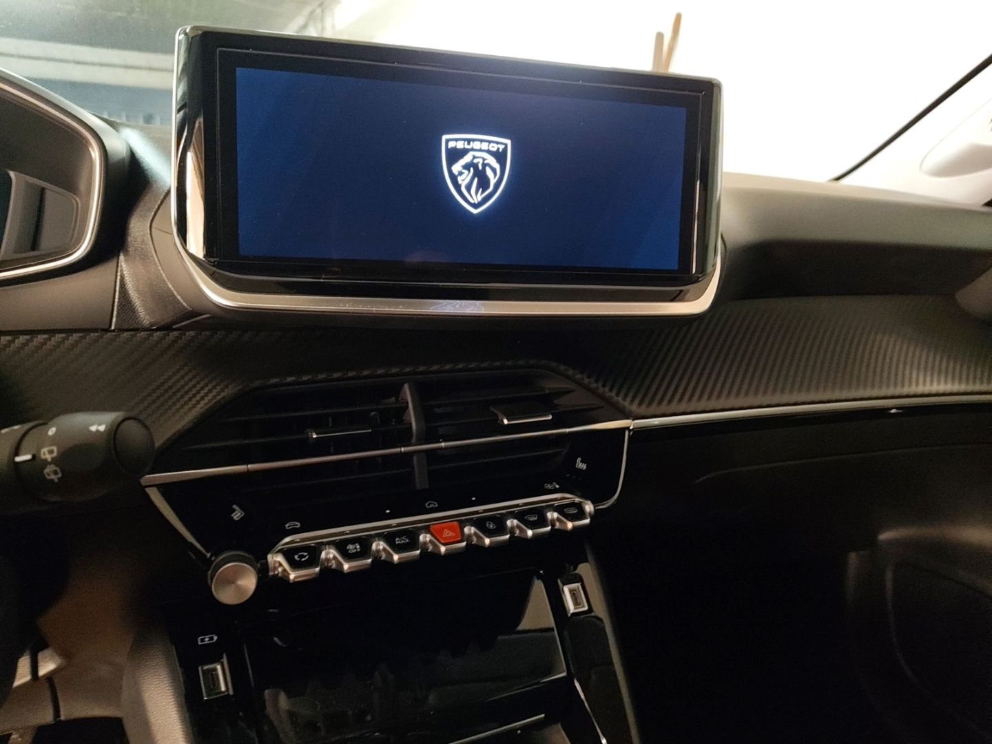 Peugeot 208 - Bild 11