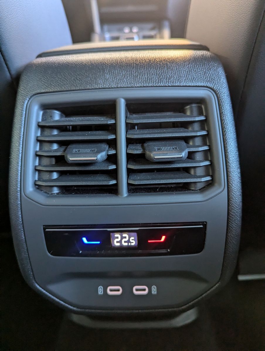 CUPRA Leon 1.5 TSI DSG ACC Full-Link Matrix Navi Cam - Image 21
