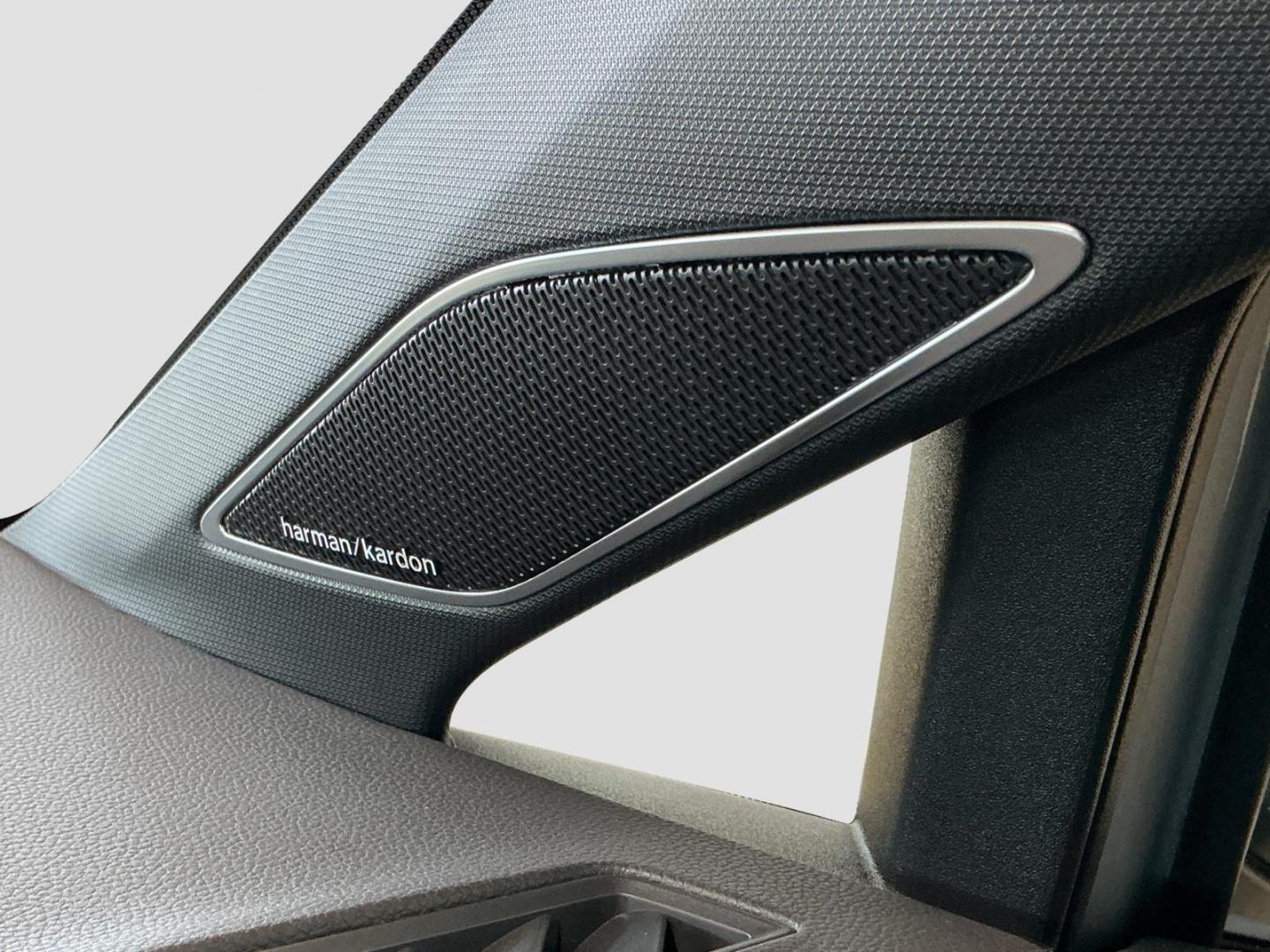 Volkswagen Golf GTI VIII 2.0 TSI 7-DSG DCC HUD HarmanKardon, миниатюра 18