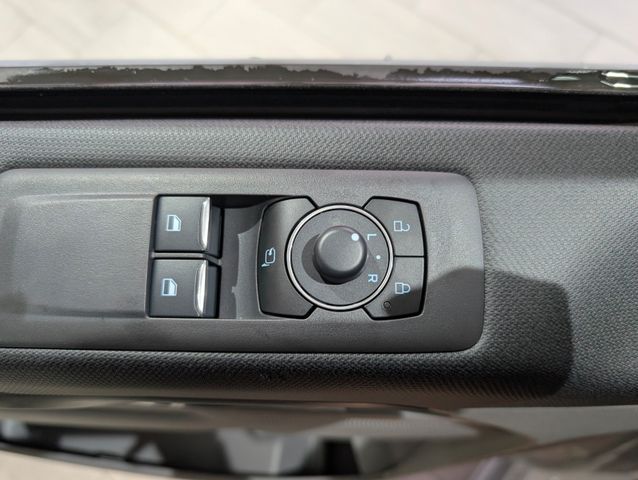 Ford Tourneo Custom L1 Titanium 5Jahre Garantie!*