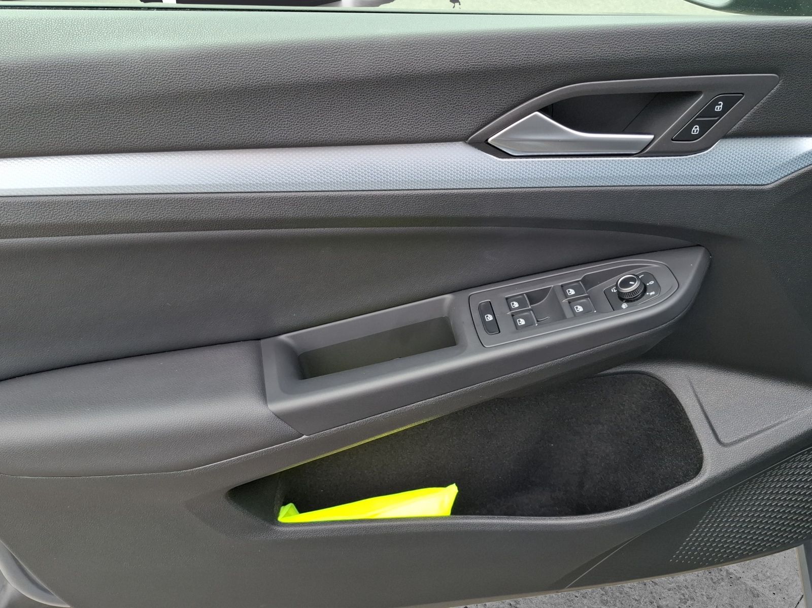 Fahrzeugabbildung Volkswagen Golf VIII Variant TSI Goal LED AHK CarPlay AID A