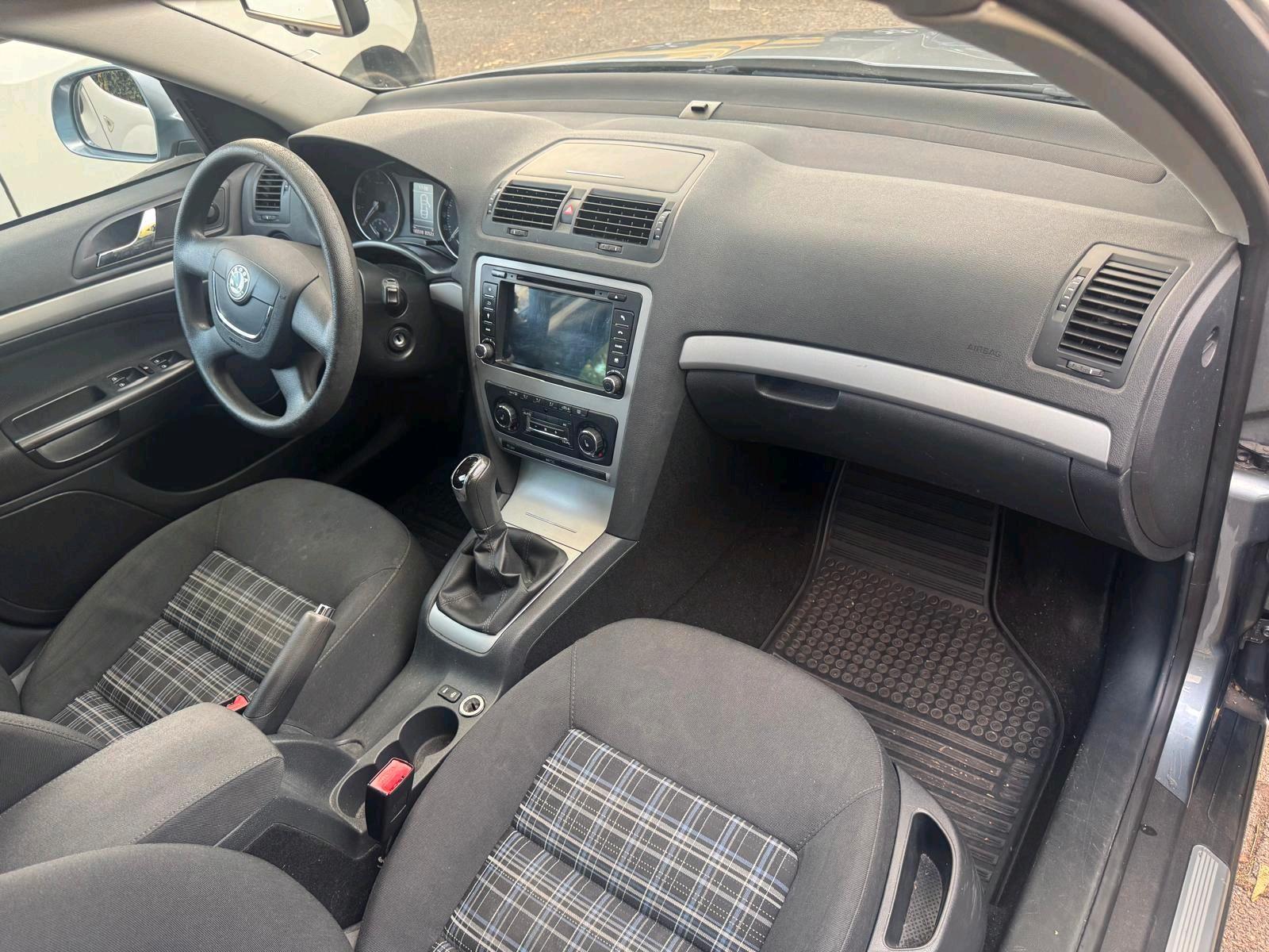 Skoda Octavia 2013 — photo 8