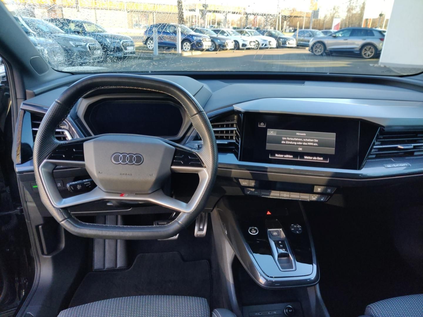 Fahrzeugabbildung Audi Q4 e-tron 40 S Line Matrix Navi Pano