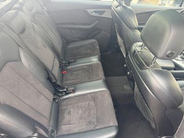 Audi Q7 - 11