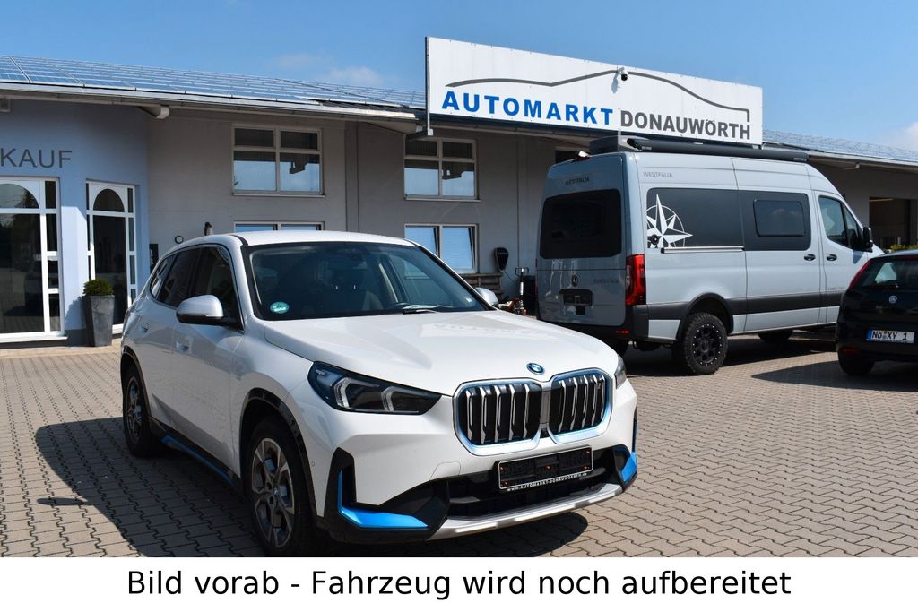 Image of BMW iX1