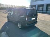 Volkswagen Caddy California TSI Küche Bett LED Stdhzg DSG - Benzin