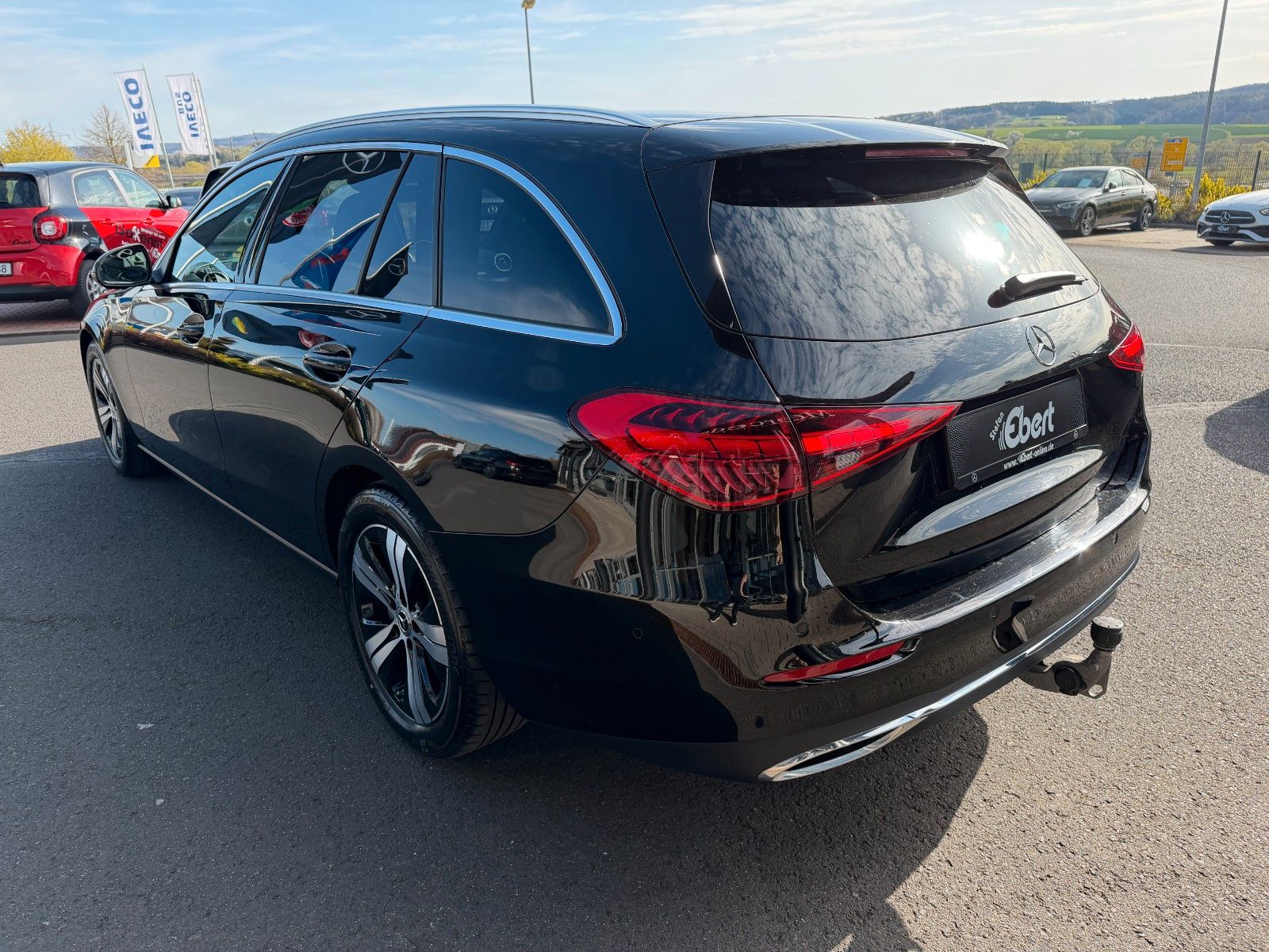 Fahrzeugabbildung Mercedes-Benz C 200d T Avantgarde+AHK+Ambiente+RKamera+MBUX+