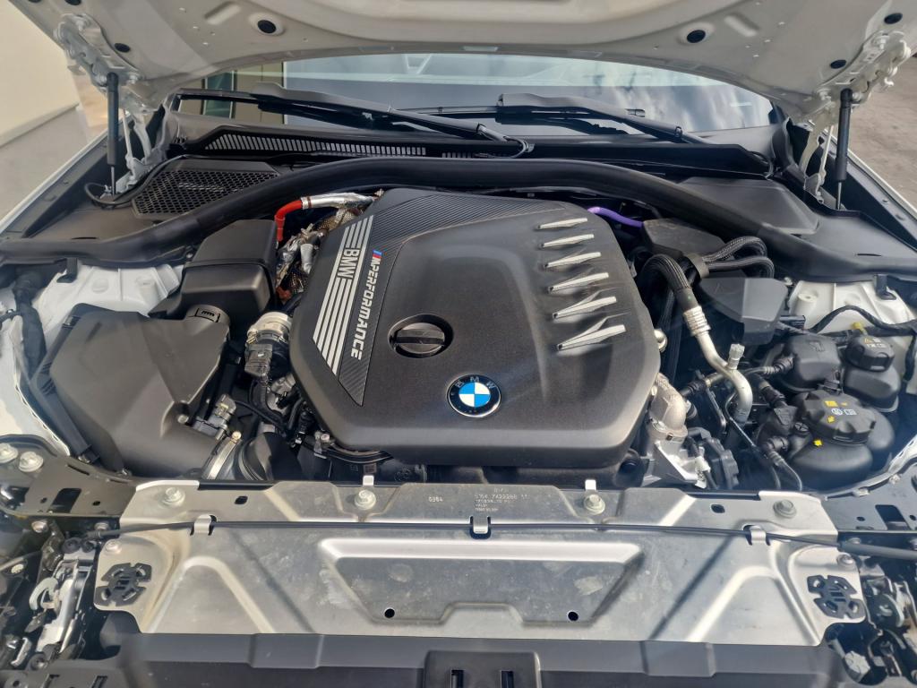 BMW M340d Touring xDrive, LED, SHZ, Panoramadach
