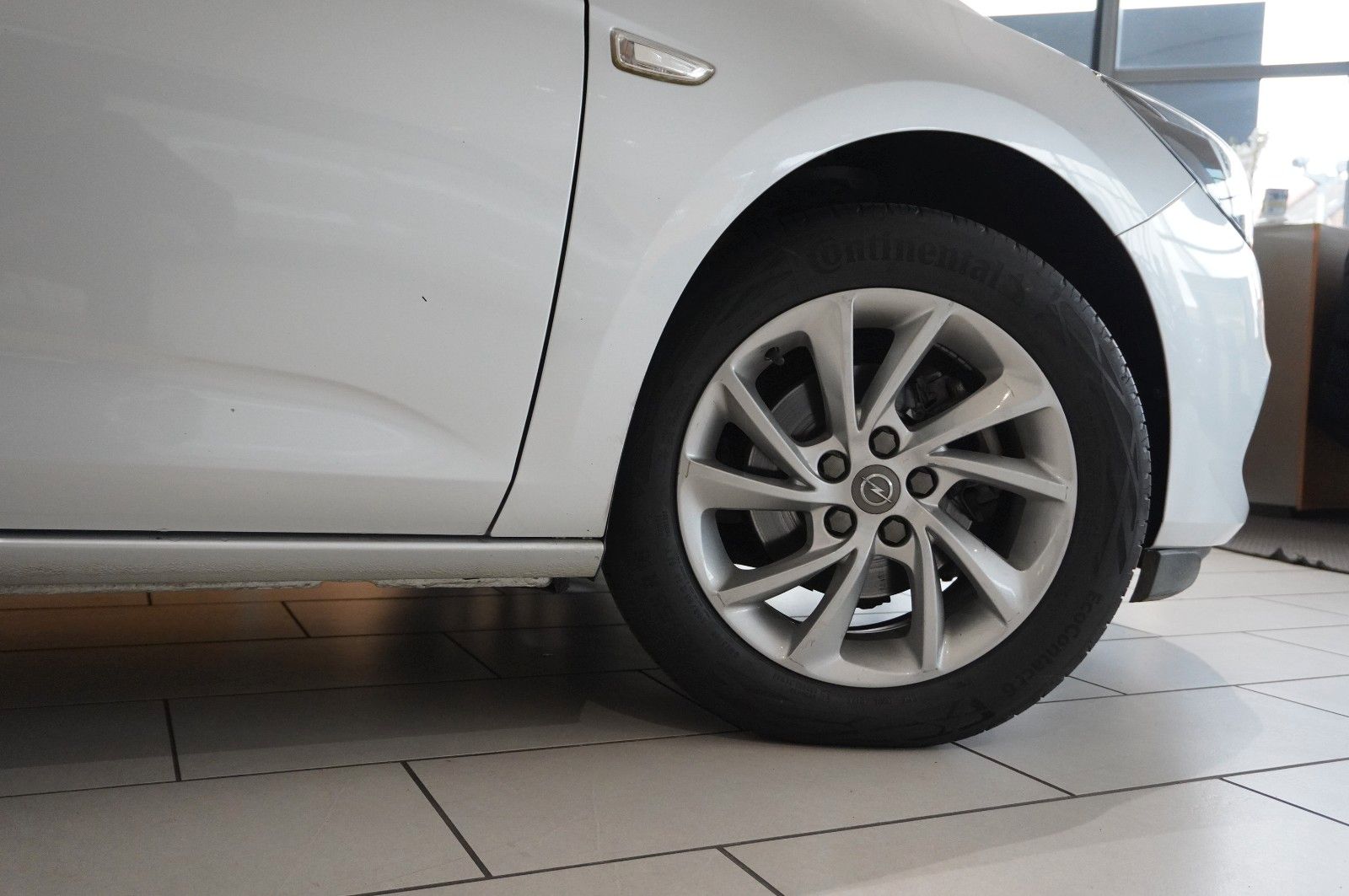Fahrzeugabbildung Opel Astra K ST 1.5D ELEGANCE  LED/NAVI/PDC/KAM/ALU