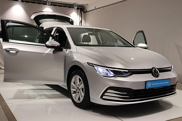 Golf 1.5 TSI Life LED NAVI KLIMA SHZ DAB BT PDC