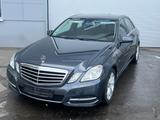 Mercedes-Benz E 200 CGI*BI-XEN*NAVI*SHZ*KEYLESS* - Mercedes-Benz E 200 in Stuttgart