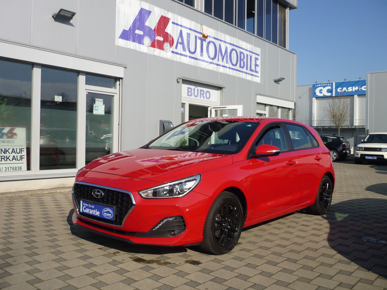HYUNDAI i30