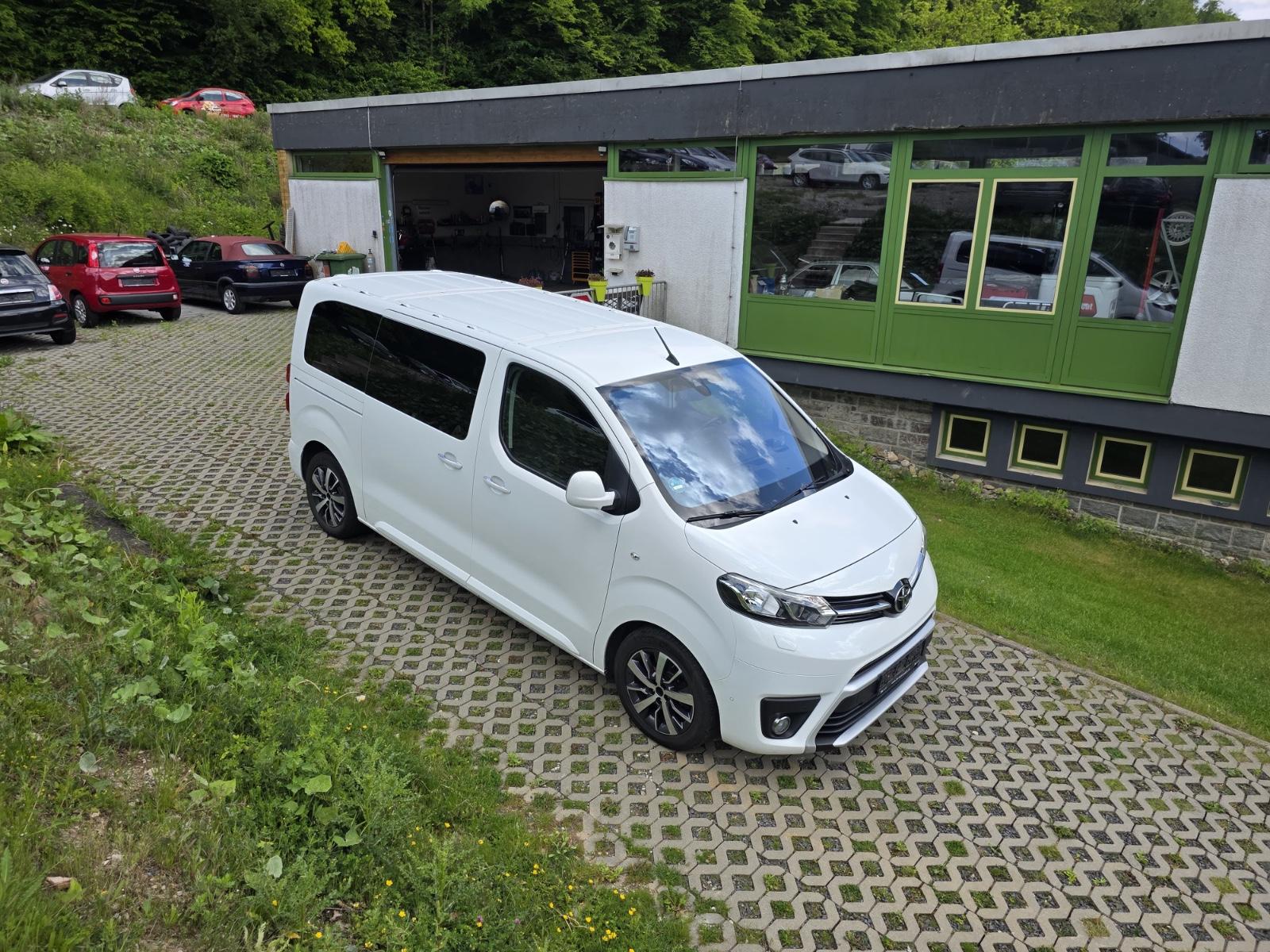 Toyota Proace Verso L1 Family HUD Garantie ZR neu