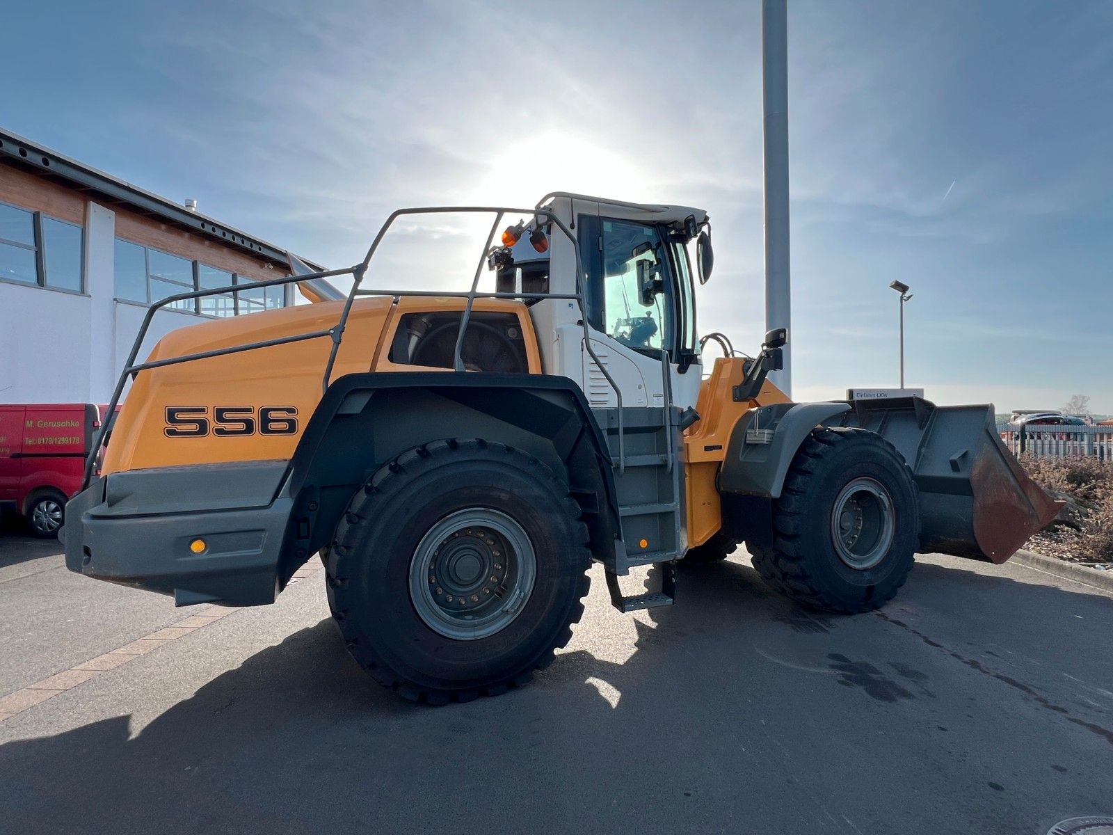 Fahrzeugabbildung Liebherr L 556 / 5.574h / Waage / Zentralschmierung