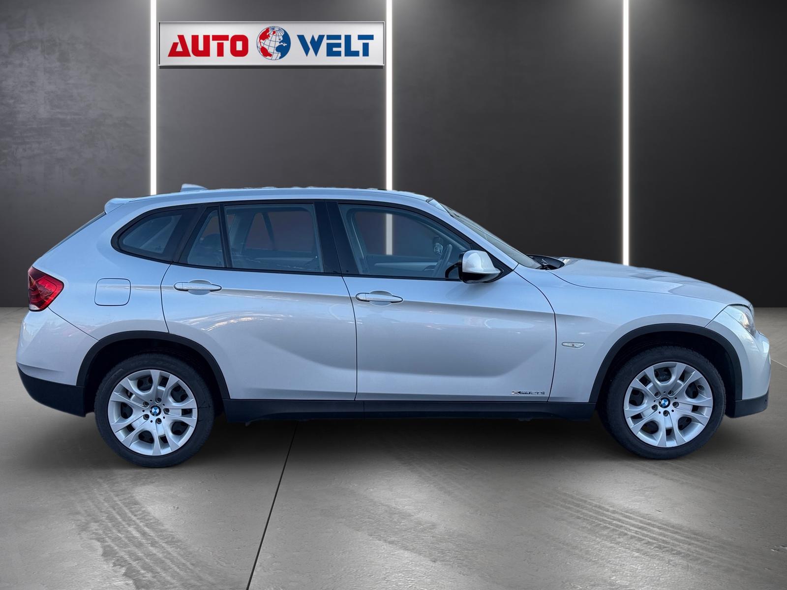 BMW X1 20 i xDrive Xenon Navi Kamera PDC Klimaaut.